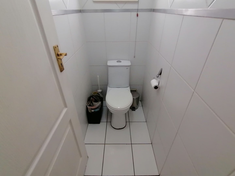 3 Bedroom Property for Sale in Dan Pienaar Free State